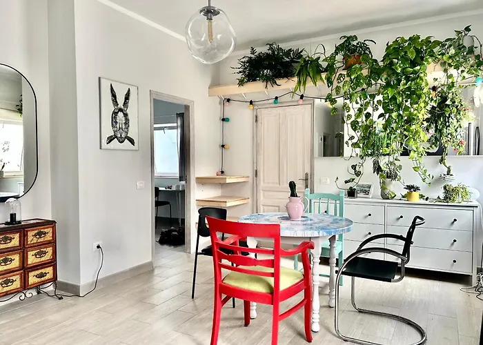 Light & Modern 3br * 가라치코