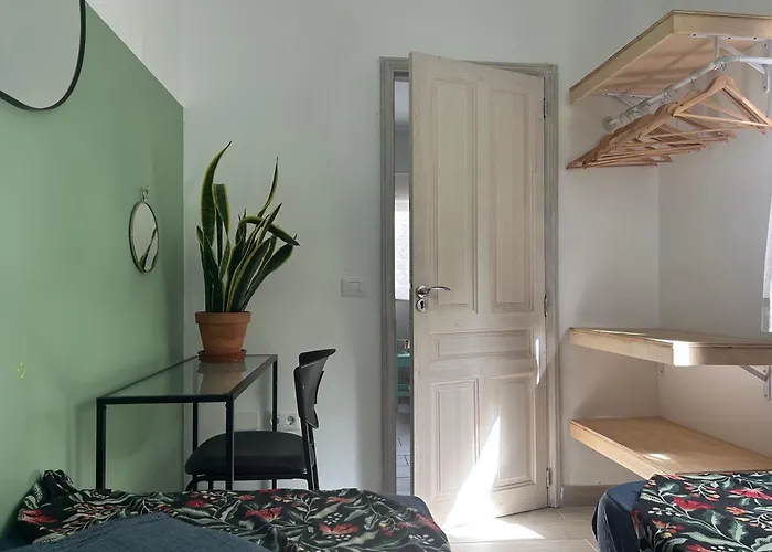 홈스테이 Light & Modern 3br *