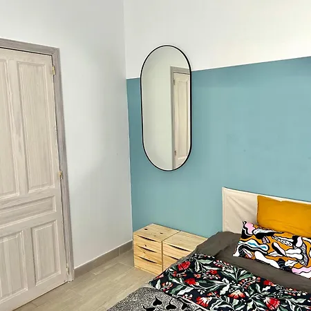 Проживание в семье Light & Modern 3br *