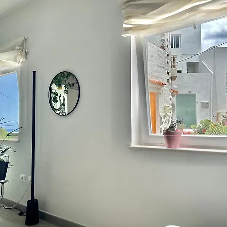 Light & Modern 3br Проживание в семье Гарачико