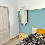 Проживание в семье Light & Modern 3br *