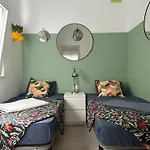Проживание в семье Light & Modern 3br Гарачико